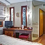 Bulbul Yuvasi Boutique Hotel Foca
