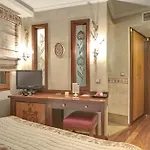Bulbul Yuvasi Boutique 4*