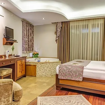 불불 유바시 부티크 4*