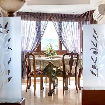Bulbul Yuvasi Boutique Foca